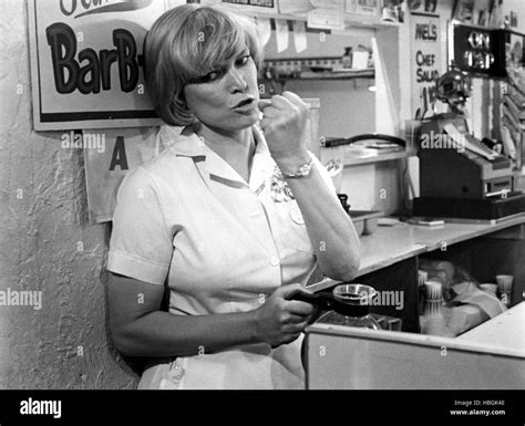 ALICE DOESN'T LIVE HERE ANYMORE, Ellen Burstyn, 1974 Stock Photo - Alamy