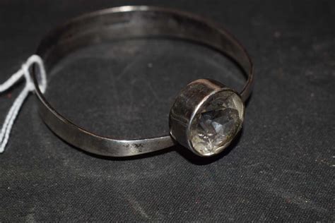 Armring Silver Med Bergskristall Gussi Malm Lule Auktionsverk