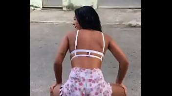 Morena Maryana Rebolando Short Florido Xvideos
