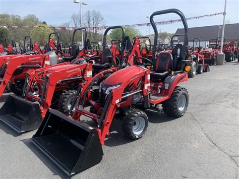 2023 Mahindra MAHINDRA 1635 SHUTTLE LOADER Tractor