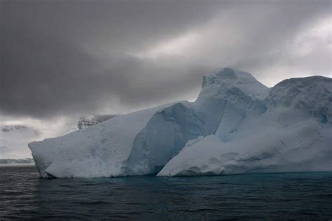 Don't be alarmed, but a giant iceberg may be heading towards Cape Town