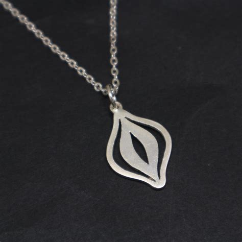 Silver Feminist Vagina Necklace Feminist Pussy Vulva Jewelry Etsy UK