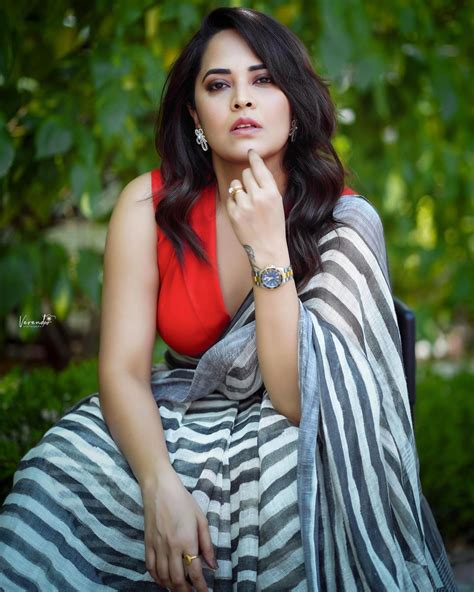 Tollywood Hot Anchor Anasuya Bharadwaj Looks Stellar In Sleeveless