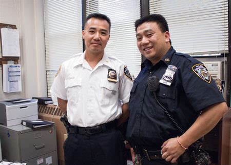 Chinese American Police Officers Rise At NYPD World Chinadaily Cn