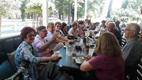 Bijeljina Diplomci Učiteljske škole proslavili godina mature NOVI GLAS