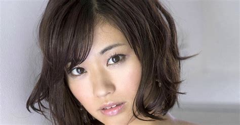 Hitomi Yasueda Seductive Black Lingerie Aromepink