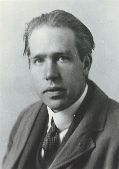 1913 Funcionamiento Del átomo La Mecánica Cuantica Niels Bohr