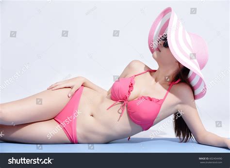 Im Genes De Bikini Japan Im Genes Fotos Y Vectores De Stock Shutterstock
