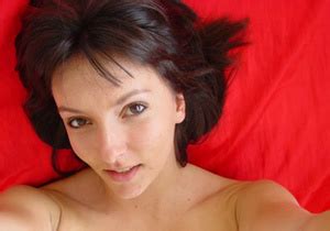 Brunette Stunner Xena From The United Kingdom Has An Awe XXX Dessert