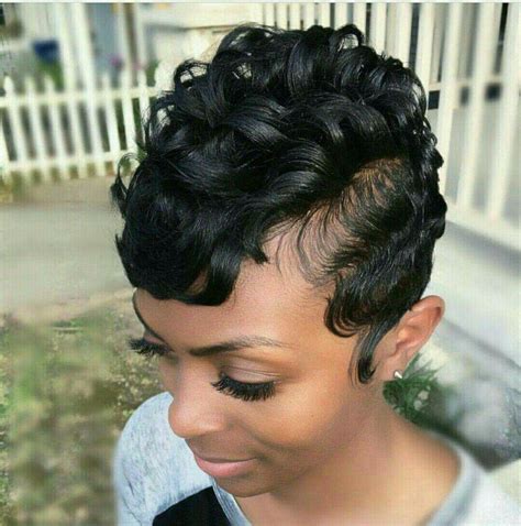 18 Perfect African American Short Hairstyles With Waves For Black Women