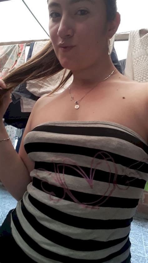 Babe Flashing Outside ShesFreaky