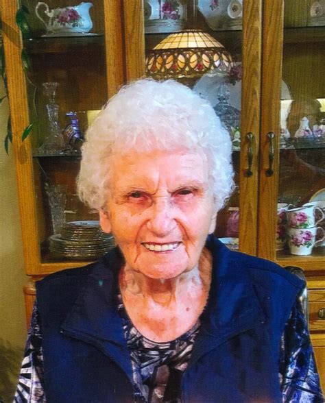 Obituary Of Mary Thom Welcome To Mccaw Funeral Service Ltd Servi