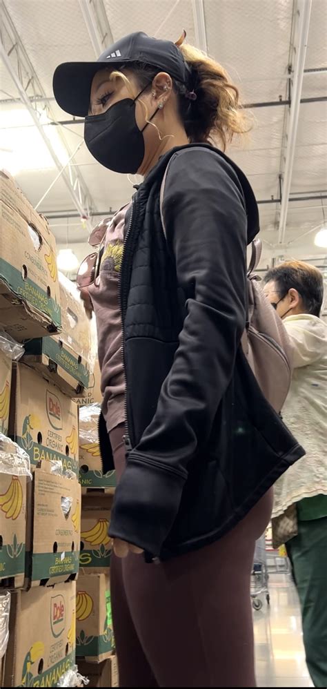 Surprisingly Thick Korean Milf Yoga Pants Video Spandex Leggings Yoga Pants Forum