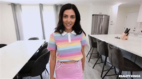 Anal Hookup With Hottie Theodora Day