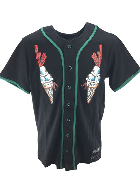 Men fashion jerseys | Mens fashion, Baseball shirt outfit, Baseball jersey outfit women