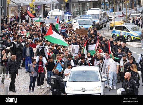 Demonstration pro Palaestina Palästina in Siegen Freitag 13 10 2023