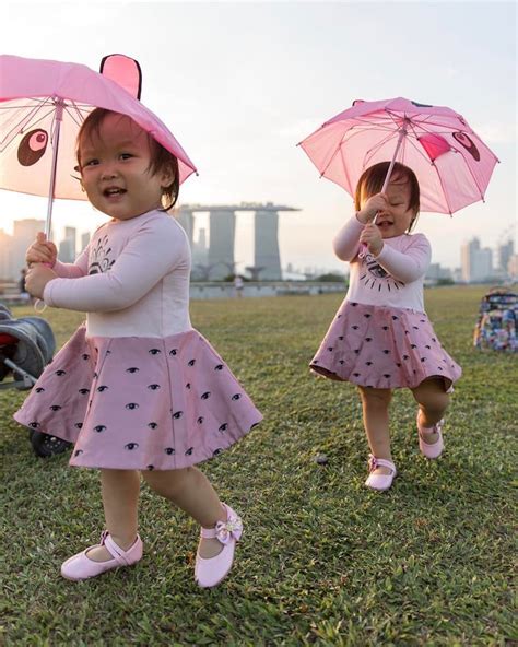 Preemie Baby Twin Girls Known As Momo Twins Star In Creative Portraits