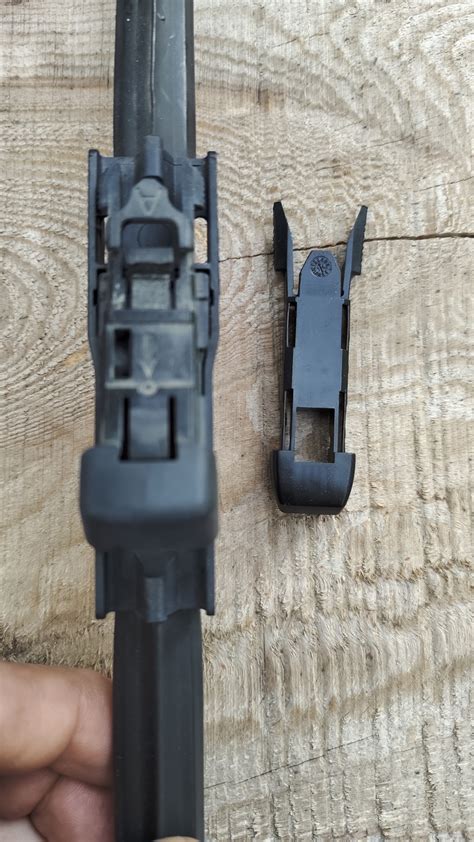 Щетки стеклоочистителя — Ford Explorer (5G), 2 л, 2013 года ...