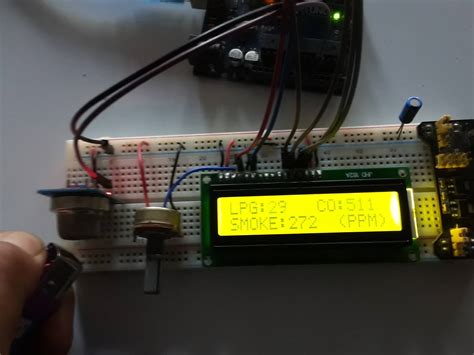 MQ 2 Gas Sensor With Arduino And LCD