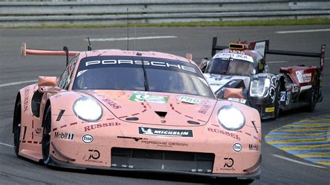 24 Heures Du Mans Kévin Estre Vainqueur Sur La Porsche Cochon Rose