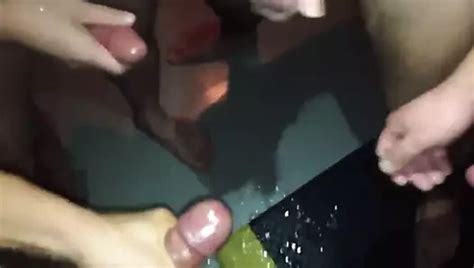 Amateur Frotting Abspritzen Zusammenstellung XHamster