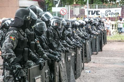 Nunca Tinha Visto Tanto Batalh O De Choque Armado Dentro Da Assembleia