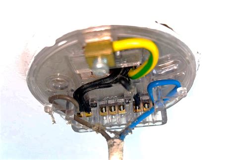 Moving ceiling rose | DIYnot Forums