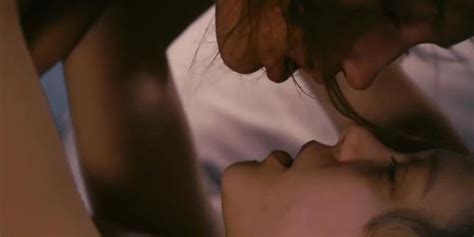 BLUE IS THE WARMEST COLOUR ADELE EXARCHOPOULOS LEA SEYDOUX SEX SCENES COLOR Tnaflix
