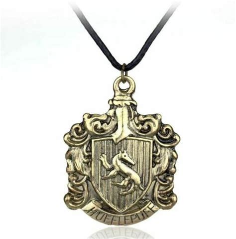 Gryffindor Slytherin Hufflepuff Ravenclaw Hogwarts Necklace Harry