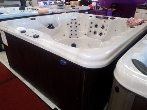 Meet The Passionate Team Behind Your Favorite Hot Tubs