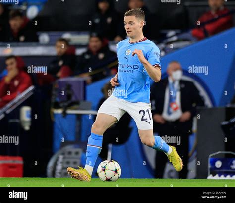 Sergio Gomez #21 of Manchester City in action during the UEFA Champions League match Manchester ...