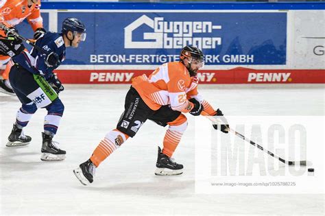 Straubing Tigers Vs Grizzlys Wolfsburg Ice Hockey German Ice Hockey