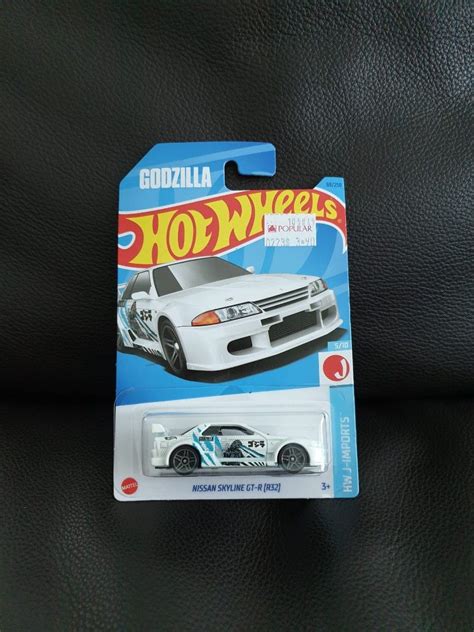 Hot Wheels Godzilla Nissan R32 Hobbies Toys Toys Games On Carousell