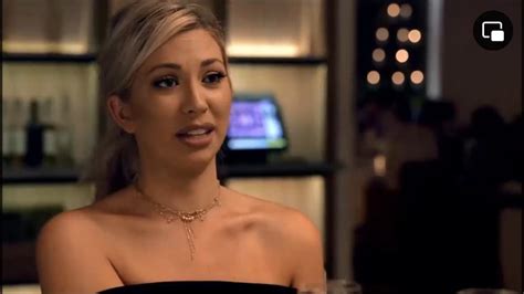 Does Anyone Know Where I Can Find A Necklace Like The One Stassi Is