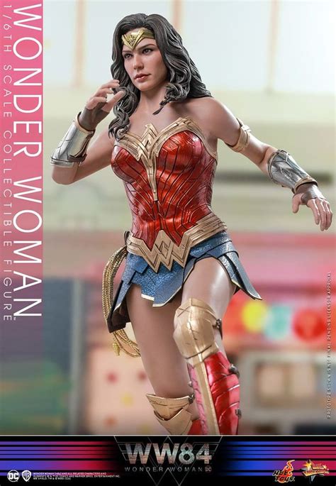 吋人偶 Hot Toys神力女超人 神力女超人 比例可動人偶 潮玩媒 FashionToyMedia