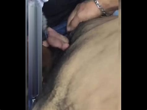 Barbeiro Maduro Chupando O Pau Do Novinho Hetero Xvideos