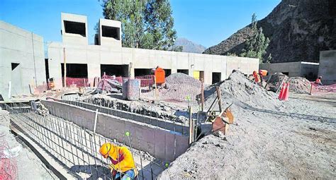 Gobierno Regional De Arequipa Mantiene Cinco Obras Paralizadas En