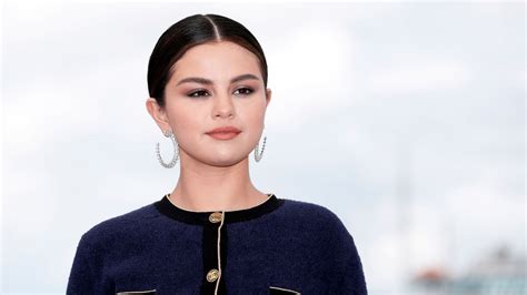 ¿qué Es El Lupus La Enfermedad Incurable Que Padece Selena Gomez Mvs