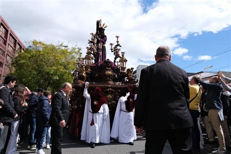 Martes Santo En Sevilla Las Im Genes Del Cerro Por La Avenida De La