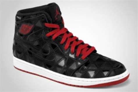 Air Jordan Retro 1 Hi - Black/Varsity Red-White - Official Photos | Complex