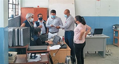 Piura Piura Fiscal A Allana Oficinas Del Hospital Santa Rosa