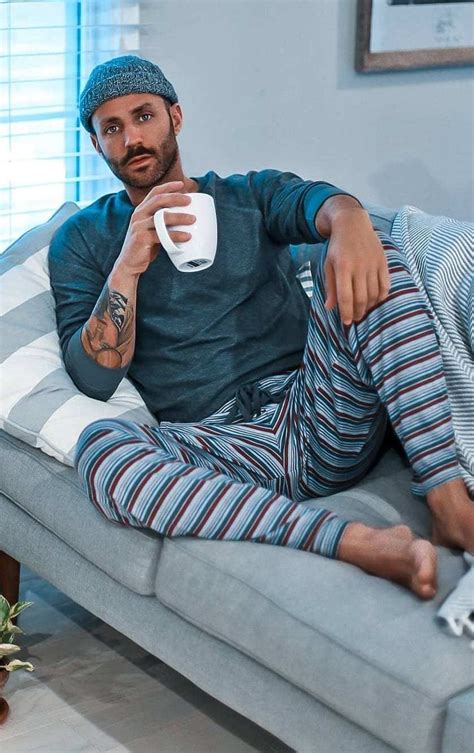 20 Cool And Comfy Loungewear Outfit Ideas For Men Mens Casual Dress