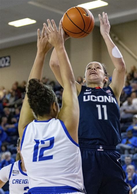 Shorthanded No 8 Uconn Women Dominate No 21 Creighton On The Road 72