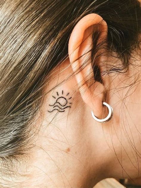 15 Behind The Ear Tattoo Ideas Lettering Tattoo Behind Ear Idea