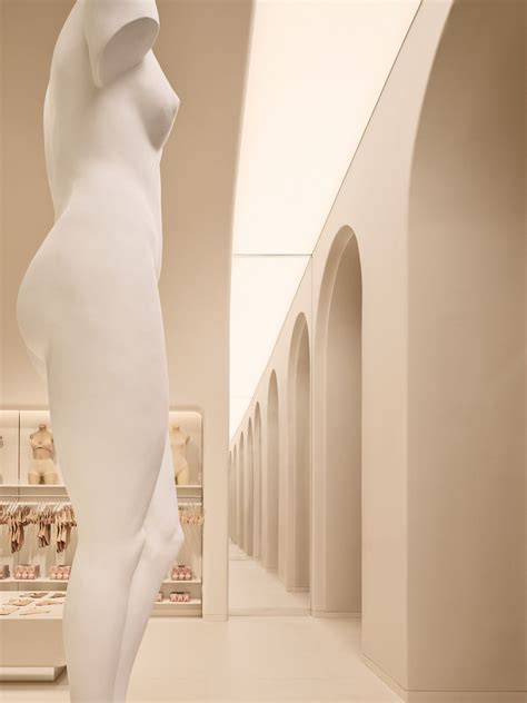 Nude palette envelops SKIMS NYC Flagship by Rafael de Cárdenas
