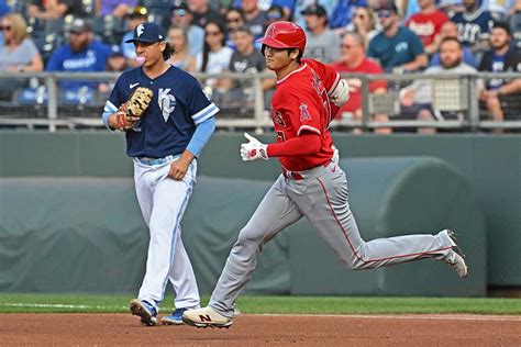 大谷翔平171キロ 痛烈 二塁打で今季最長13試合連続安打 技あり打撃に塁上で笑顔 Full Count