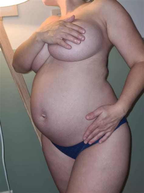 My Pregnant Belly Is Making Me Super Horny Nudes Preggo Nude Pics Org