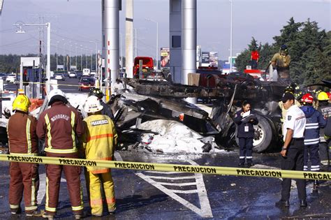 Se incendia tráiler en la México Toluca hay un muerto Grupo Milenio