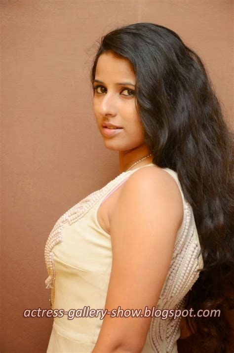 Actress Gallery Actress Shriya Reddy Latest Hot Photos