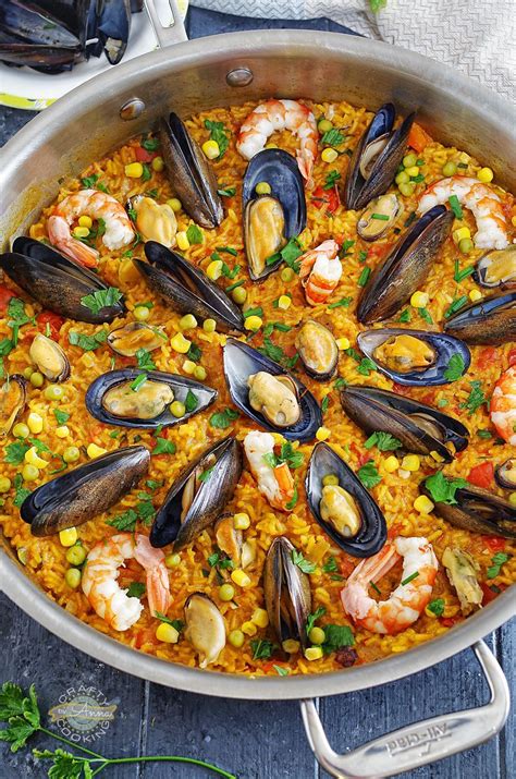 An Easy Version Of The Classic Spanish Dish Seafood Paella Recipe